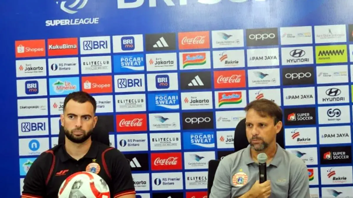 Pelatih Persija Jakarta siap tantang eks nahkoda Macan Kemayoran.